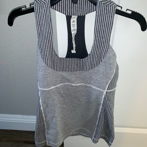 Lululemon tank with built in bra